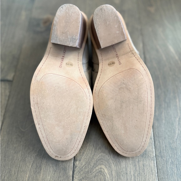 LUCKY BRAND Women's Ankle Boots Size 7 Beige Suede - Picture 7 of 9